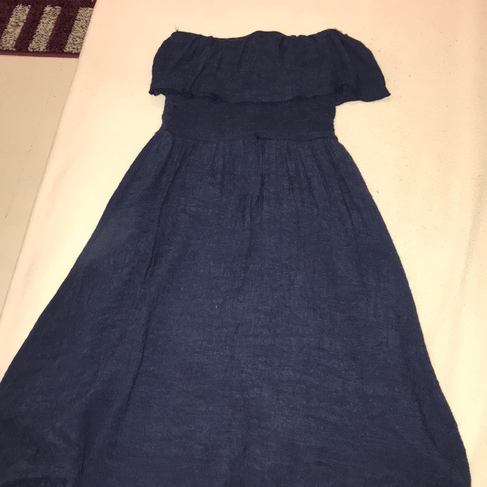 Sleeveless train dress